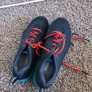 Spinning shoes w clip size women 6.5